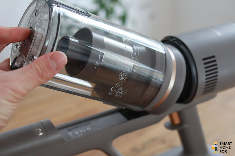 Abnahme des Staubbehälters